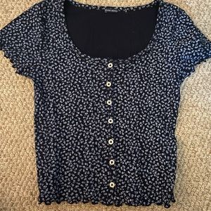 Brandy Melville Blue Floral Zelly Top (fits sizes xs/s)